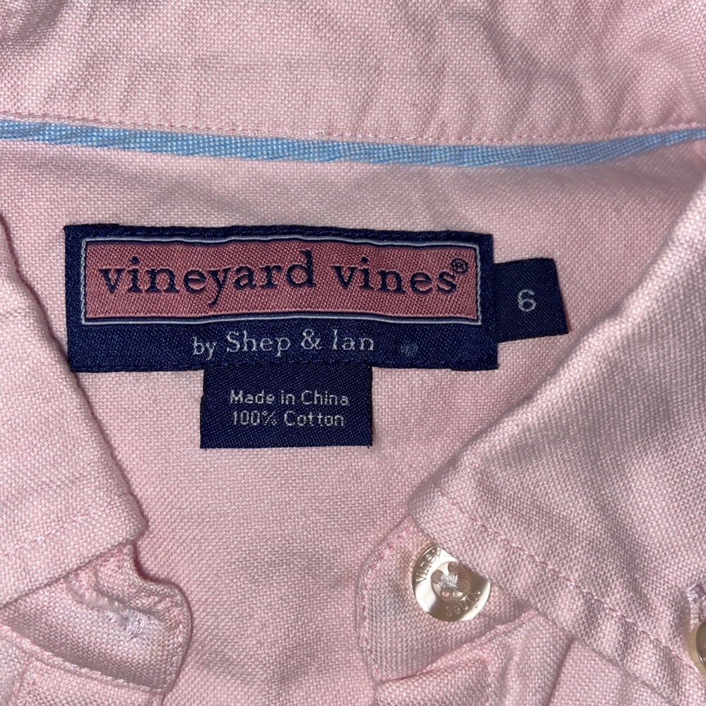 Vineyard Vines button down - Picture 5 of 5